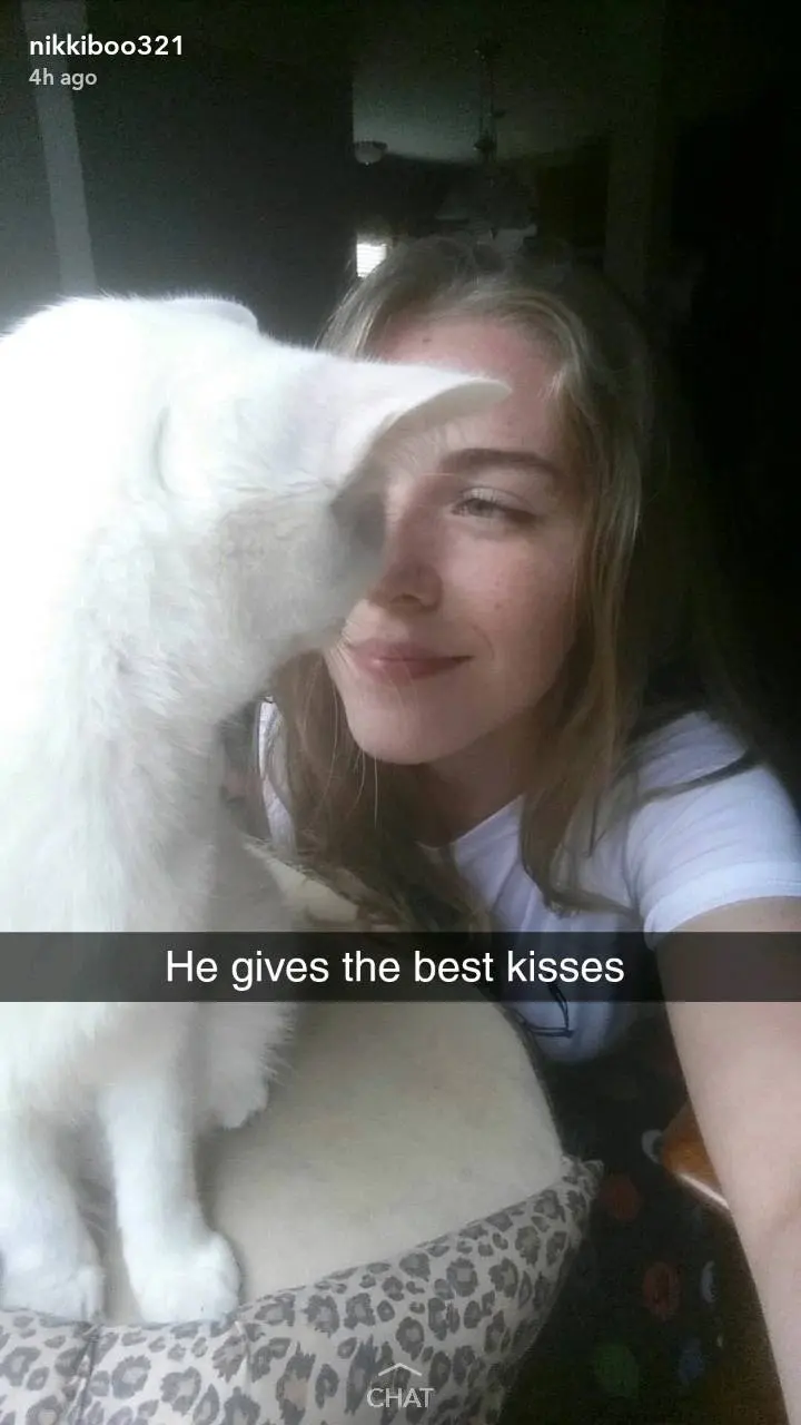 Kittie kisses.