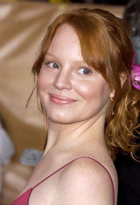 Lauren Ambrose | Scrolller