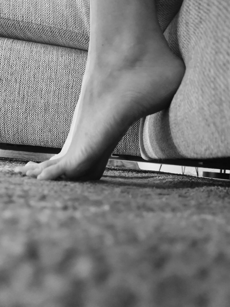 Long girl, long feet 💃😉