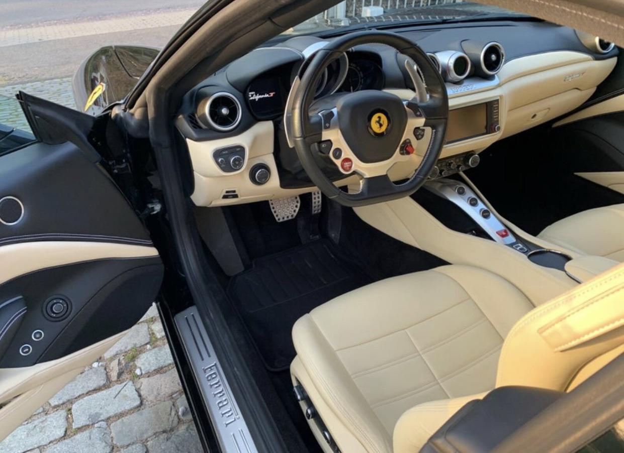 Look at this beautiful interior!!