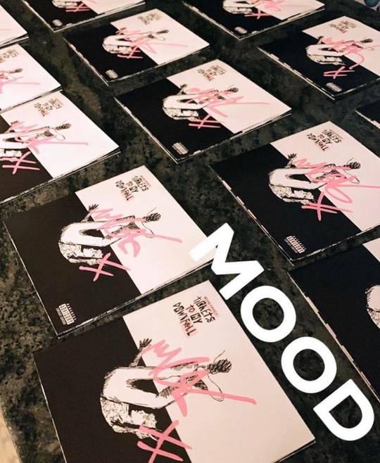 Looks like MGK is keeping the original album cover 🤷‍♂️