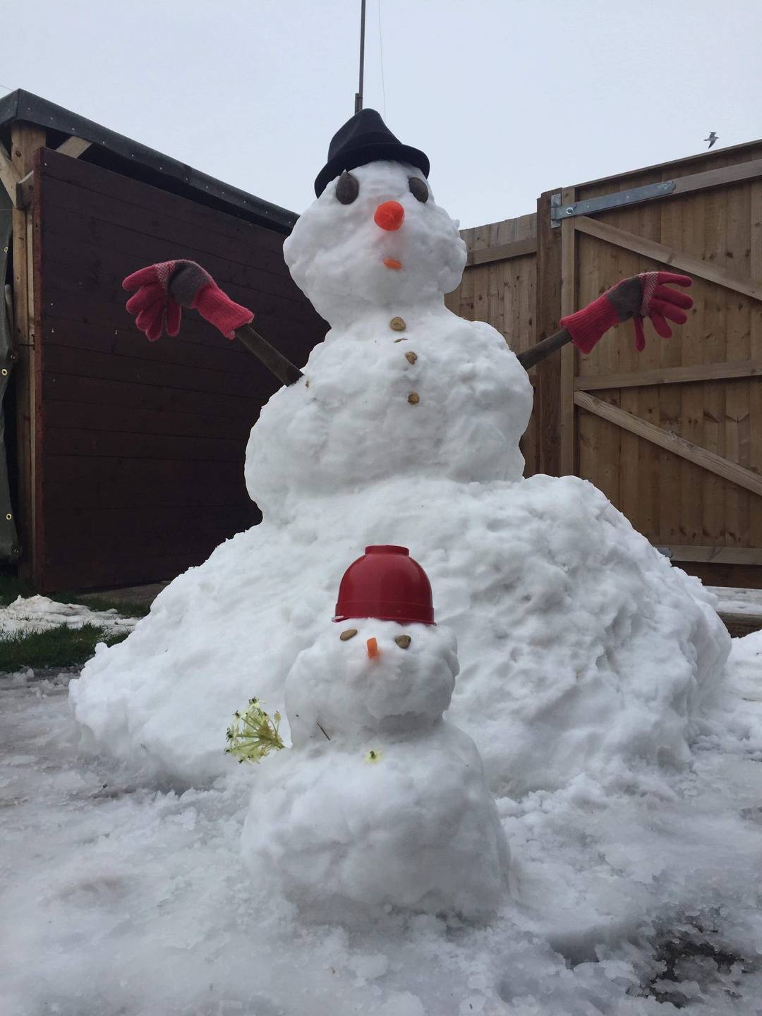 Love England in the snow.. you don’t often get to see it... but when it comes... happy days!