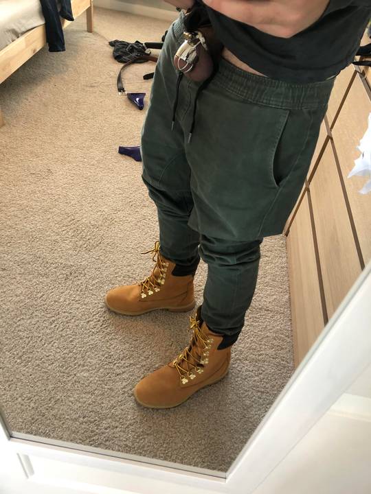 Love tall work boots. Even better when 🔒