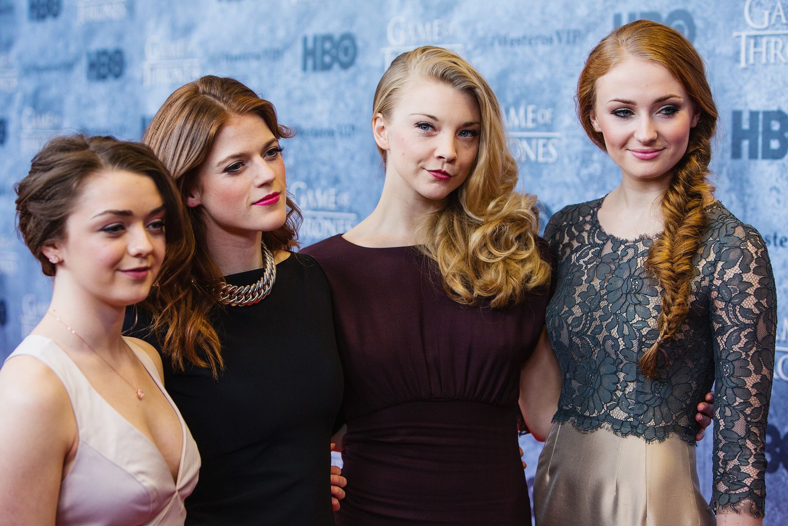Maisie Williams/ Rose Leslie / Natalie Dromer / Sophie Turner... (1) Rough doggystyle anal, (2) She twerks on your cock until you creampie her ass &amp; pussy, (3) French kiss for 5 minute while she gives you handjob...
