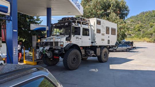 Massive Unimog RV