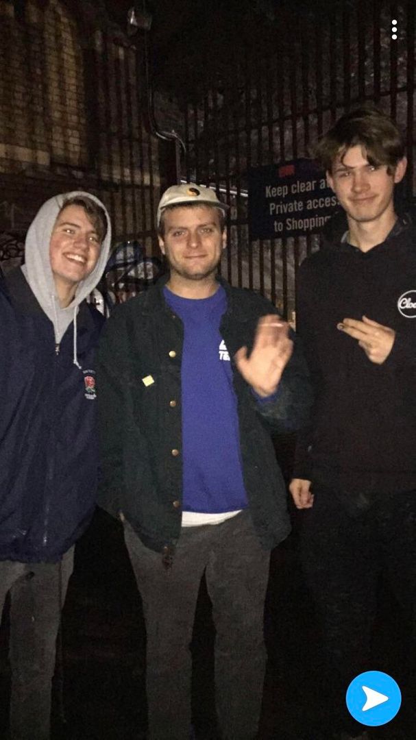 Me and some friends met Mac outside a concert at elephant and castle about a year ago thought it belonged here