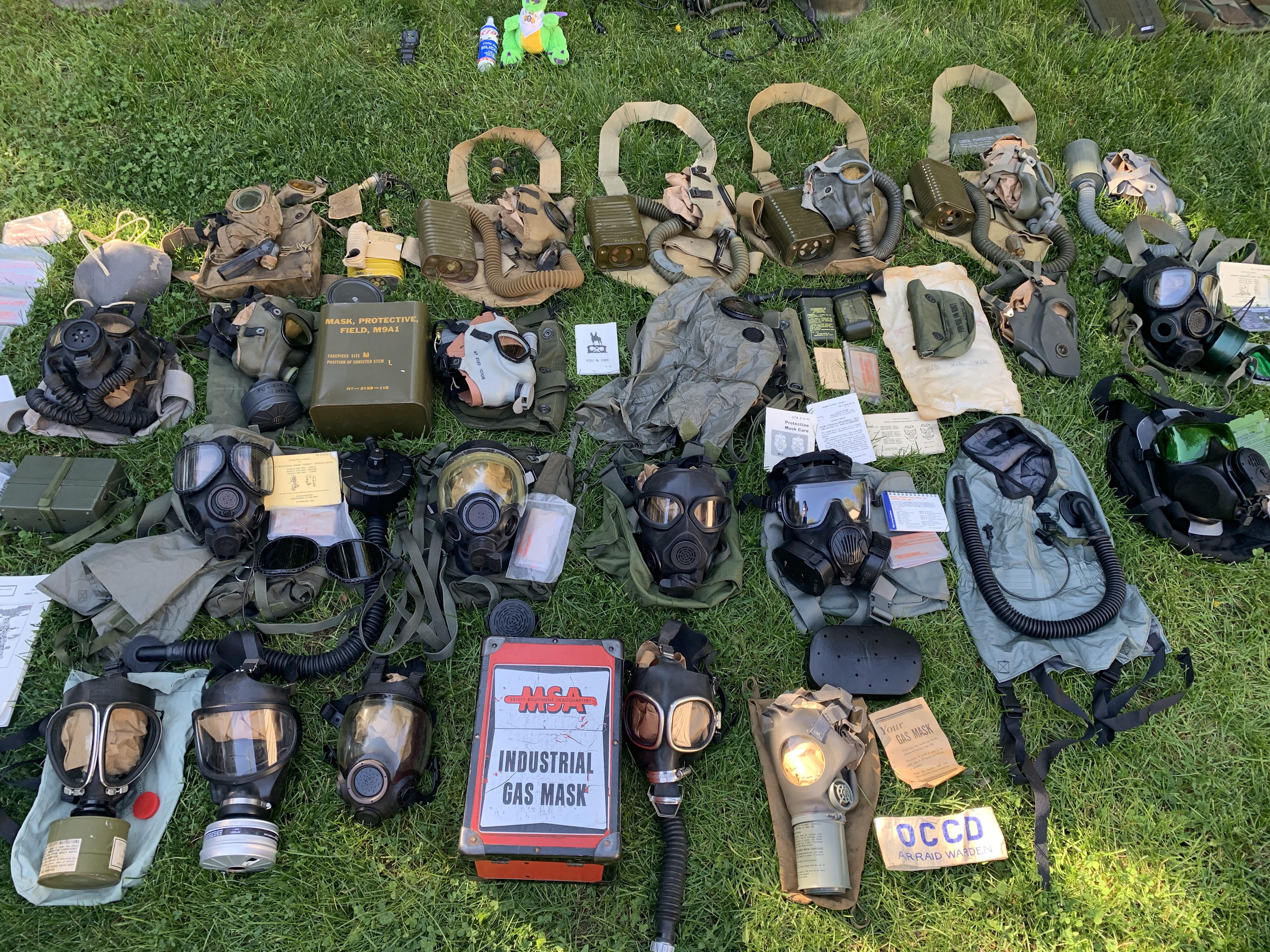 Service Mask My collection of US gas masks, also serves as a evolution of the US ...