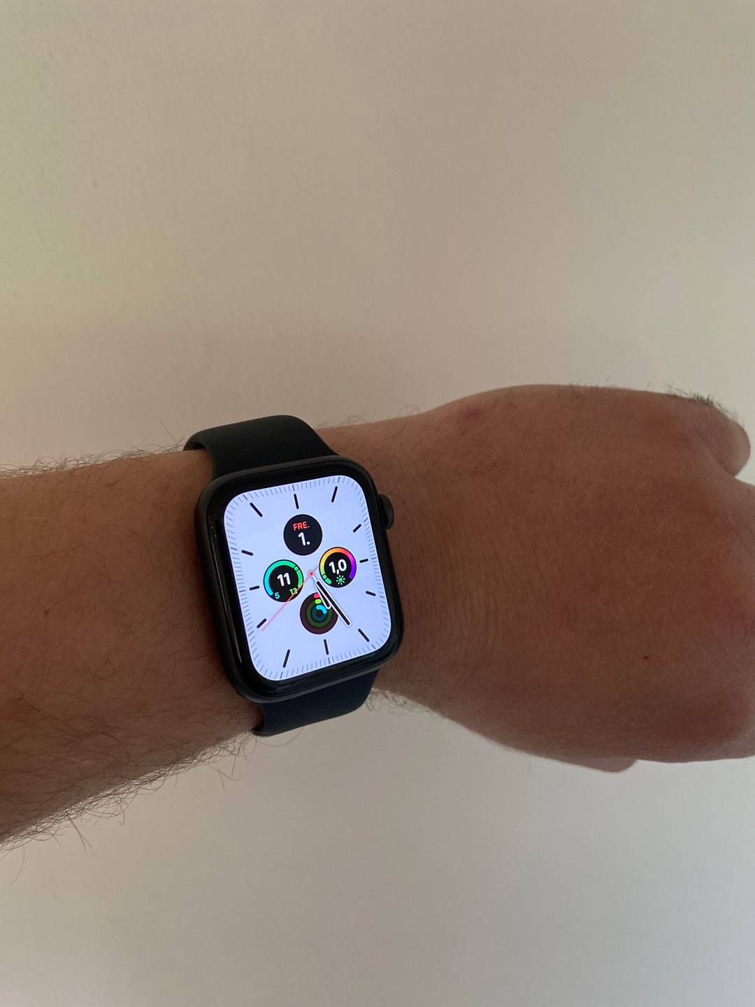My first Apple Watch. I previously used Android Wear. What a difference!