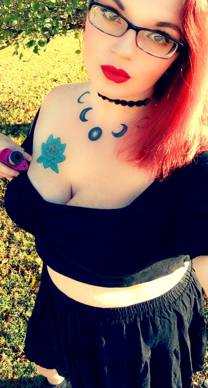 (over 18) My first crop top outfit!