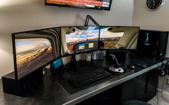 My new setup, playing flight sim 2020