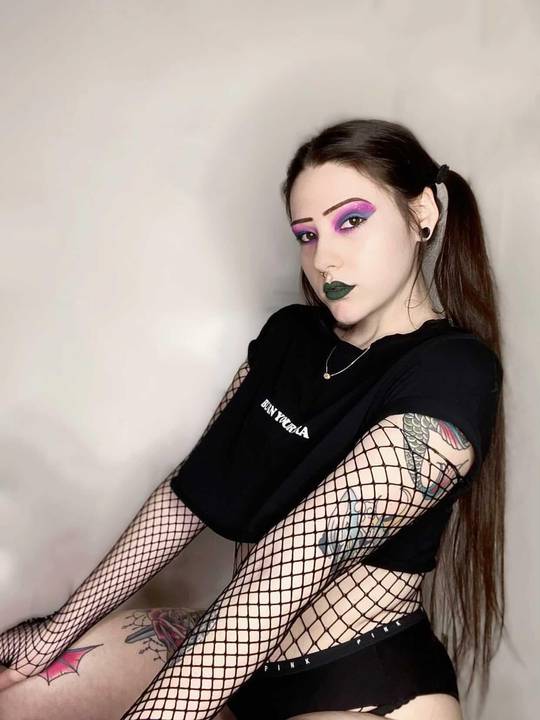 My pigtails are perfect for pulling 🤤