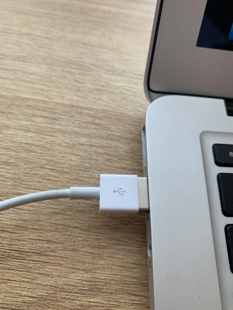 My USB cable doesn’t fit in the port, none of my cables fit in it, what’s the problem?