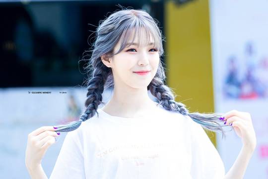 Jiheon pigtails