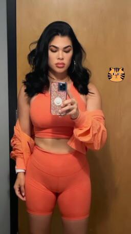 Rachael Ostovich Scrolller