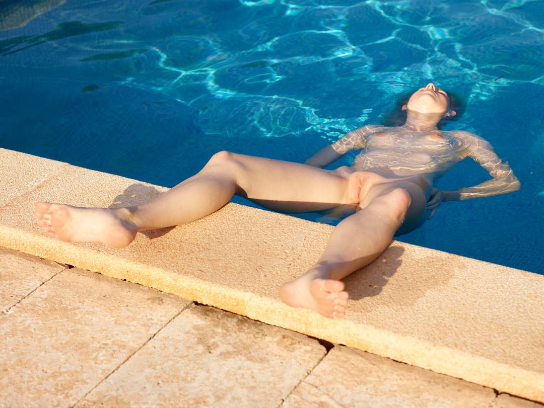 Relax (from /r/UHDNSFW)