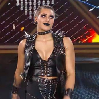 I want to be put in my place by Rhea Ripley, she would easily destroy