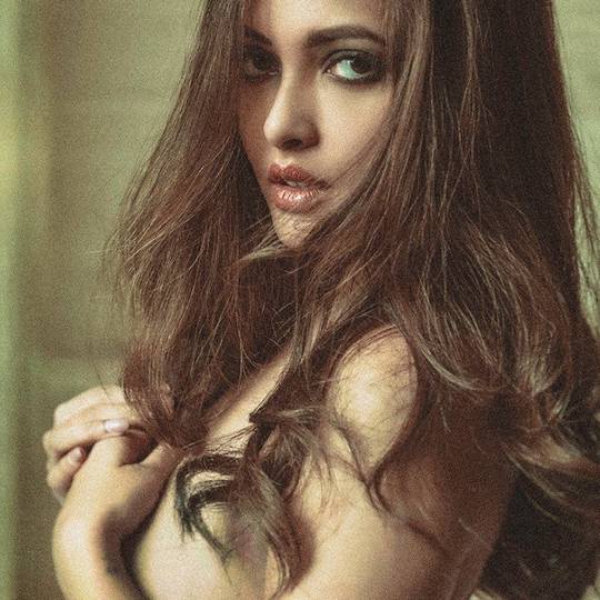 Riya sen