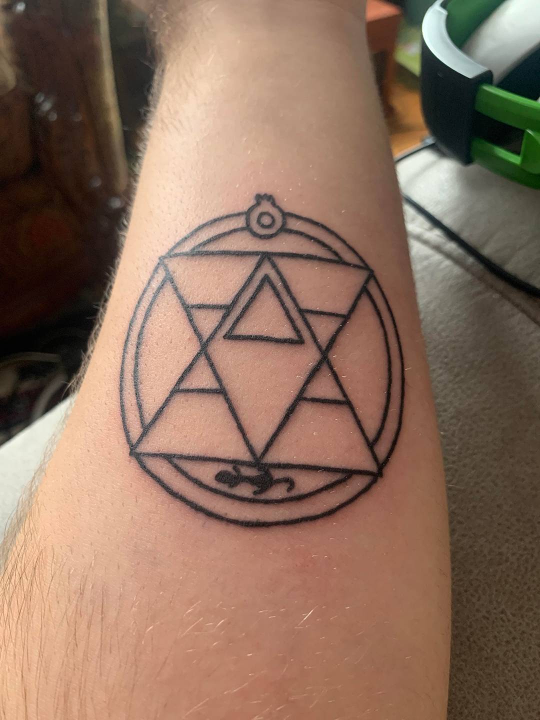 Roy Mustang’s Transmutation Circle. Done by Penelope Paige at Big Easy Tattoo, St Louis Missouri