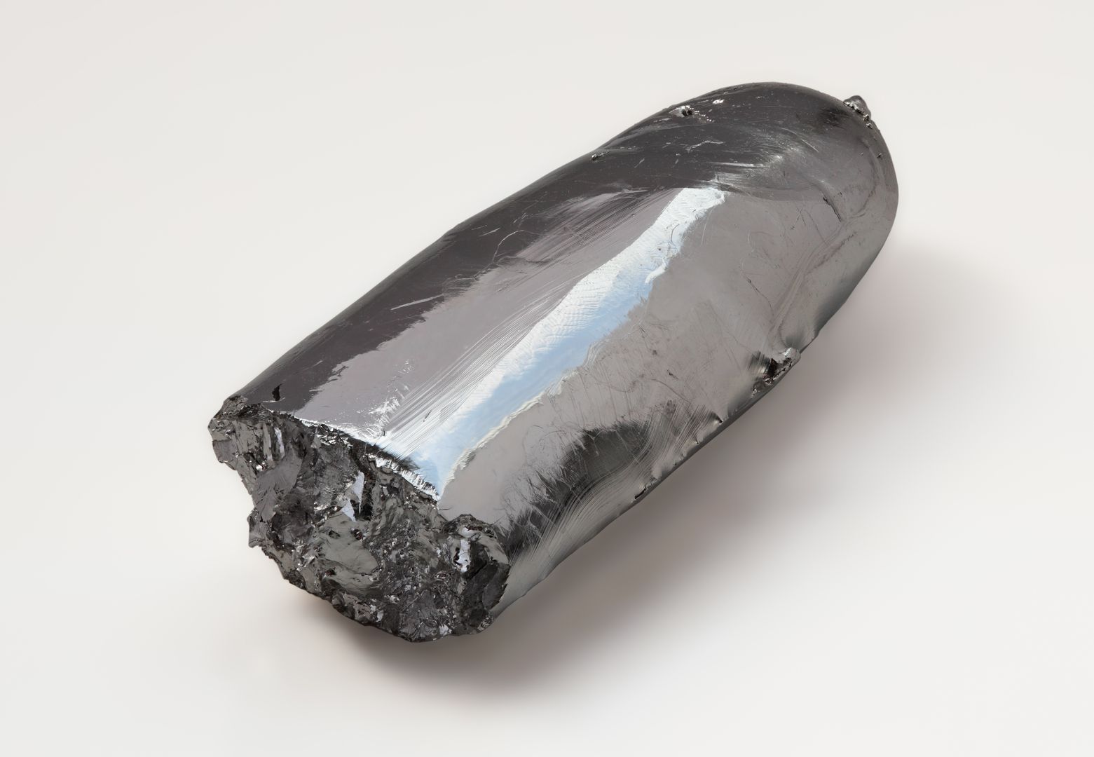 Ruthenium is a rare transition metal belonging to the platinum group of the periodic table. Like the other metals of its group, ruthenium is inert to most other chemicals. The Baltic German scientist Karl Ernst Claus discovered the element in 1844. Photo: Heinrich Pniok [4216x2916]