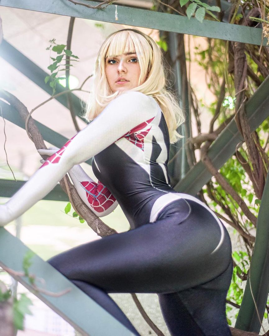 Spider Gwen by OMGCosplay (xpost cosplaygirls)