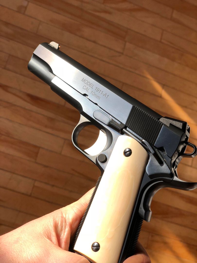 Springfield Armory Custom Shop Custom Carry 10mm