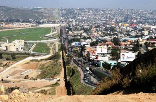 Stark difference at US-Mexico border.