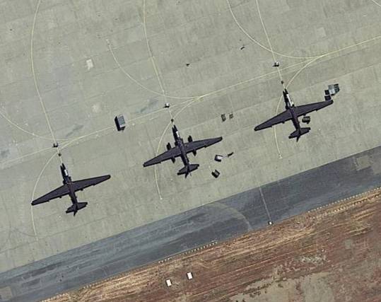 Still my favourite plane of all time - U2s - Beale Airforce Base: 39.142366, -121.432603