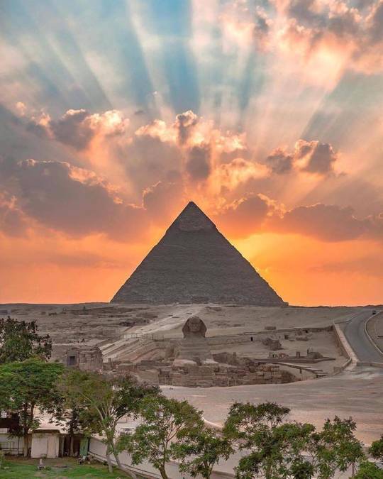 Sunrise at the Great Pyramid of Giza, Egypt