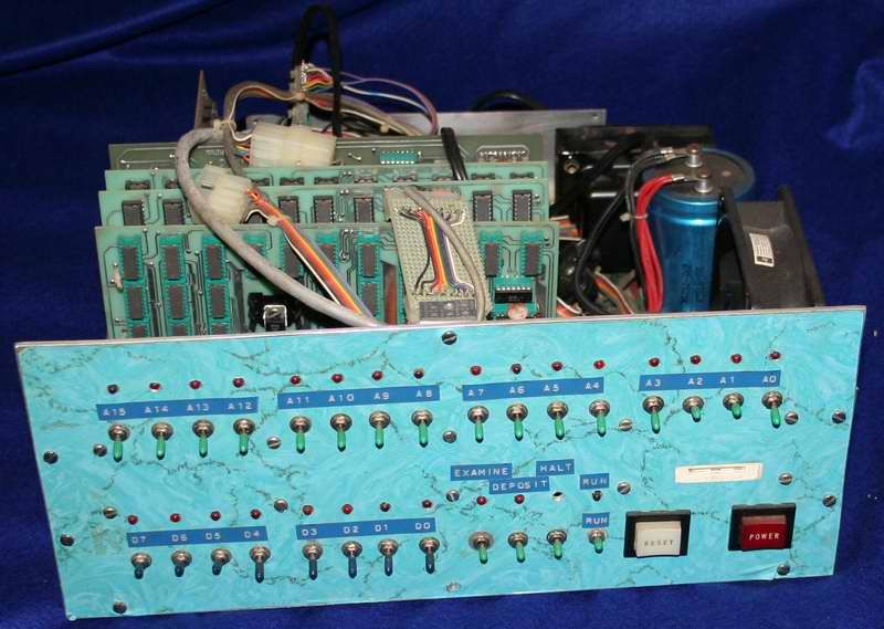 SWTPC 6800 Computer with Modified Front Panel [800 x 569] | Scrolller