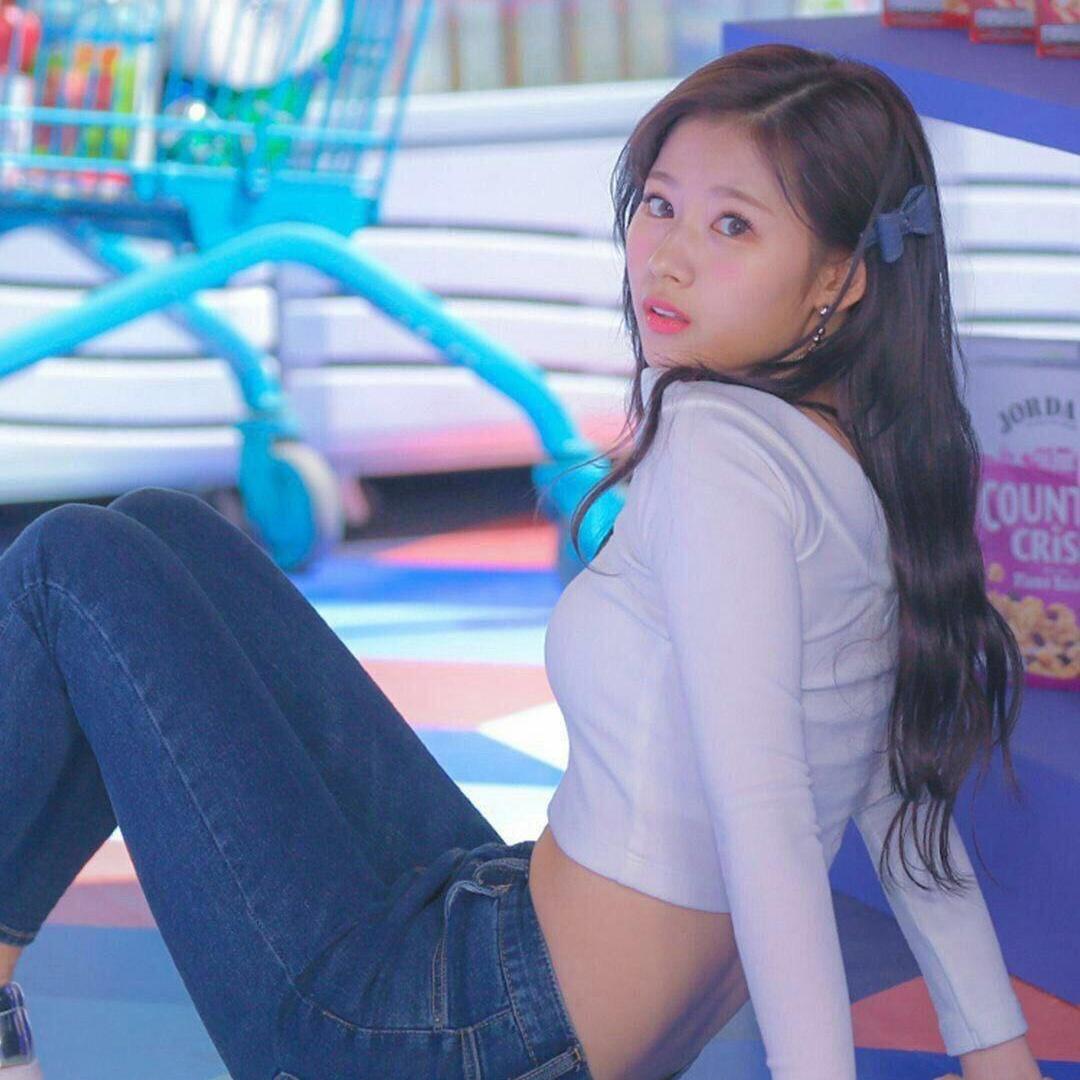 That Beautiful Sana 😍