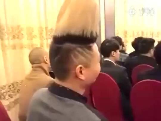 This guys hair