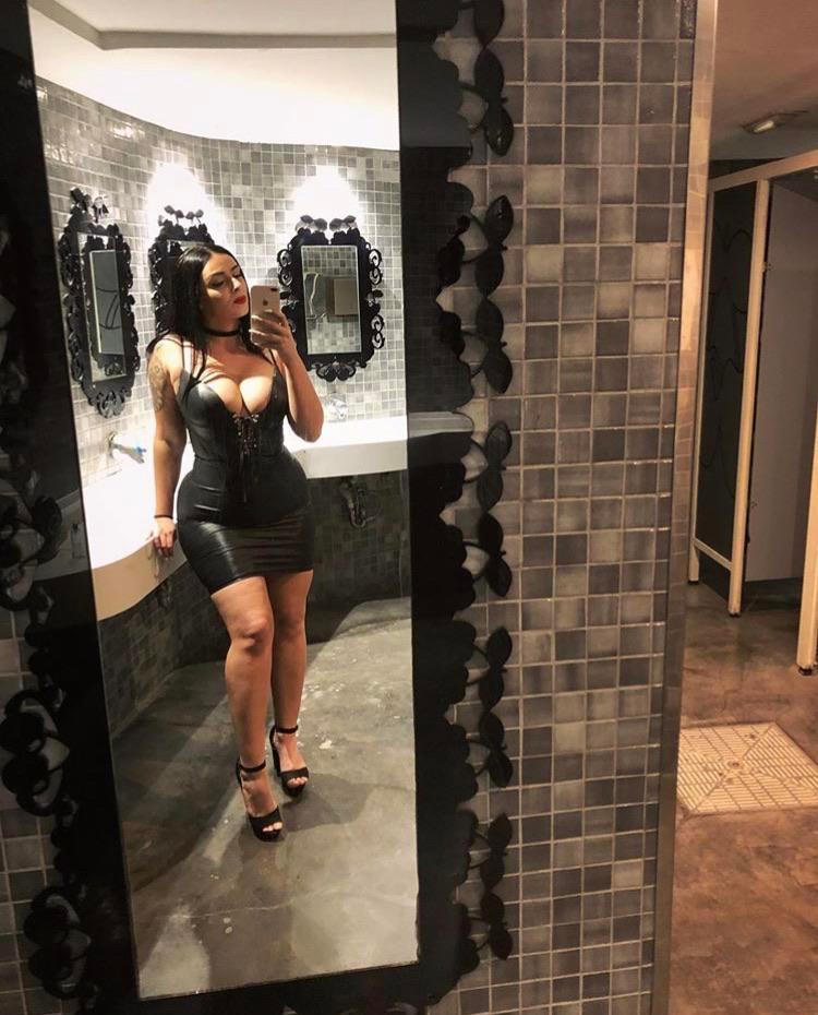 Tight dress selfie