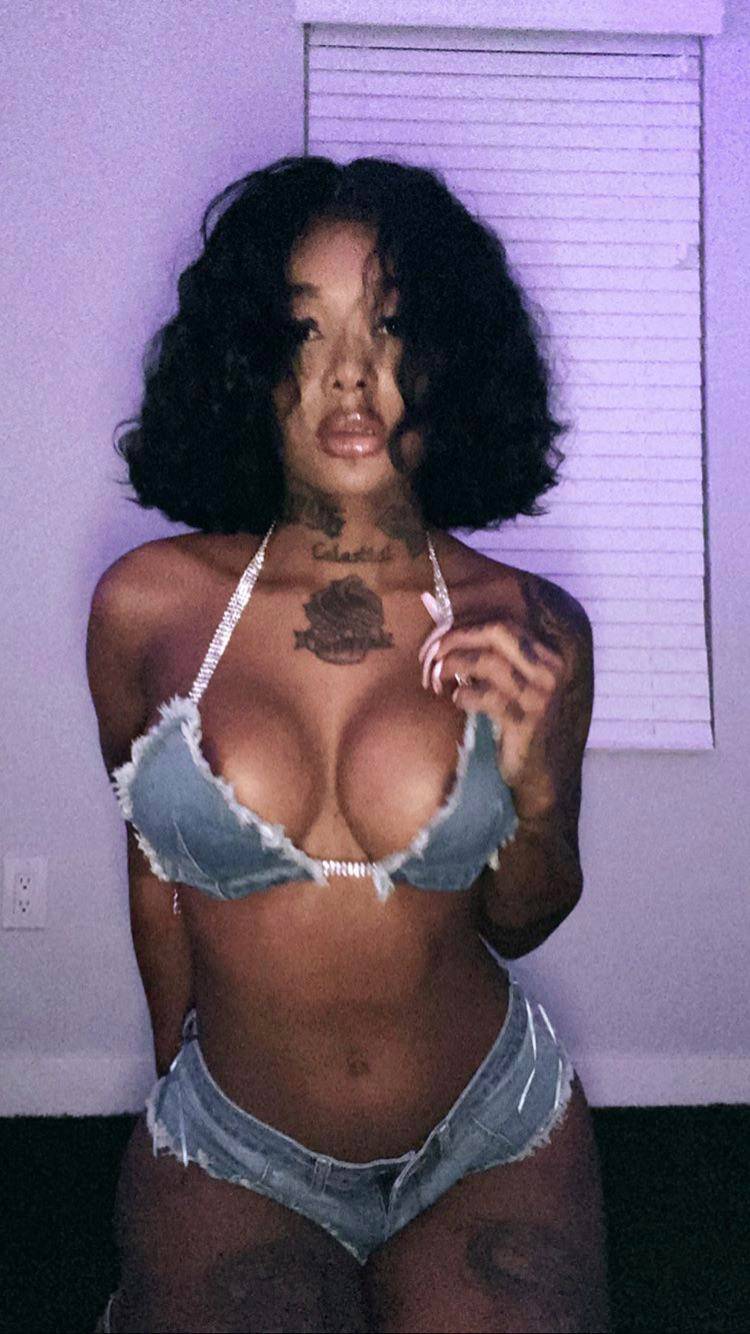 Summer Walker bursting out