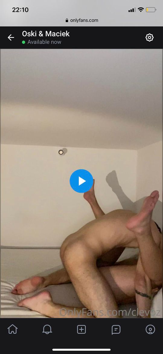 Who wants to see us fucking? 😉 ONLYFANS.COM/CLEVOZ