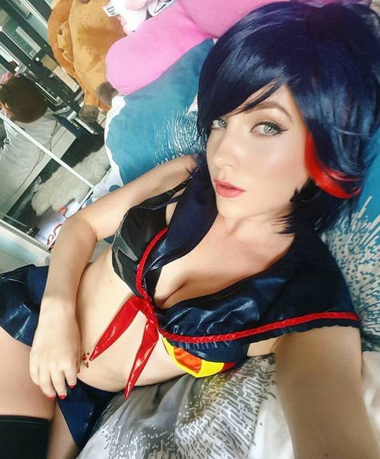 Xpost r/cosplaygirls