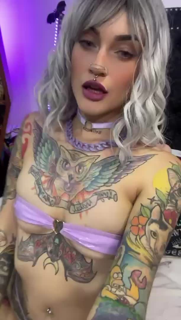 come and give me a kiss