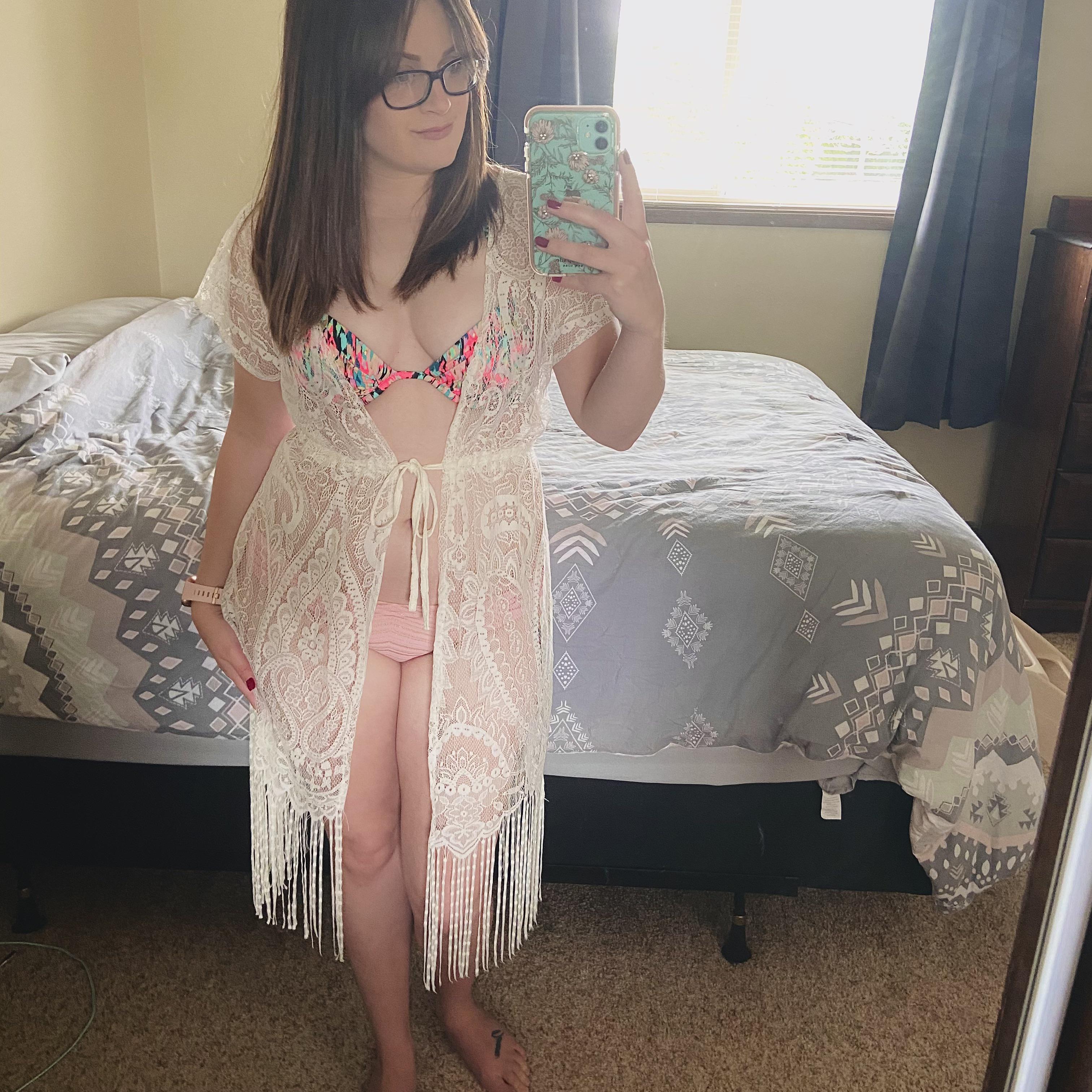 (24) Wishing you a happy Monday with a throwback picture Scrolller