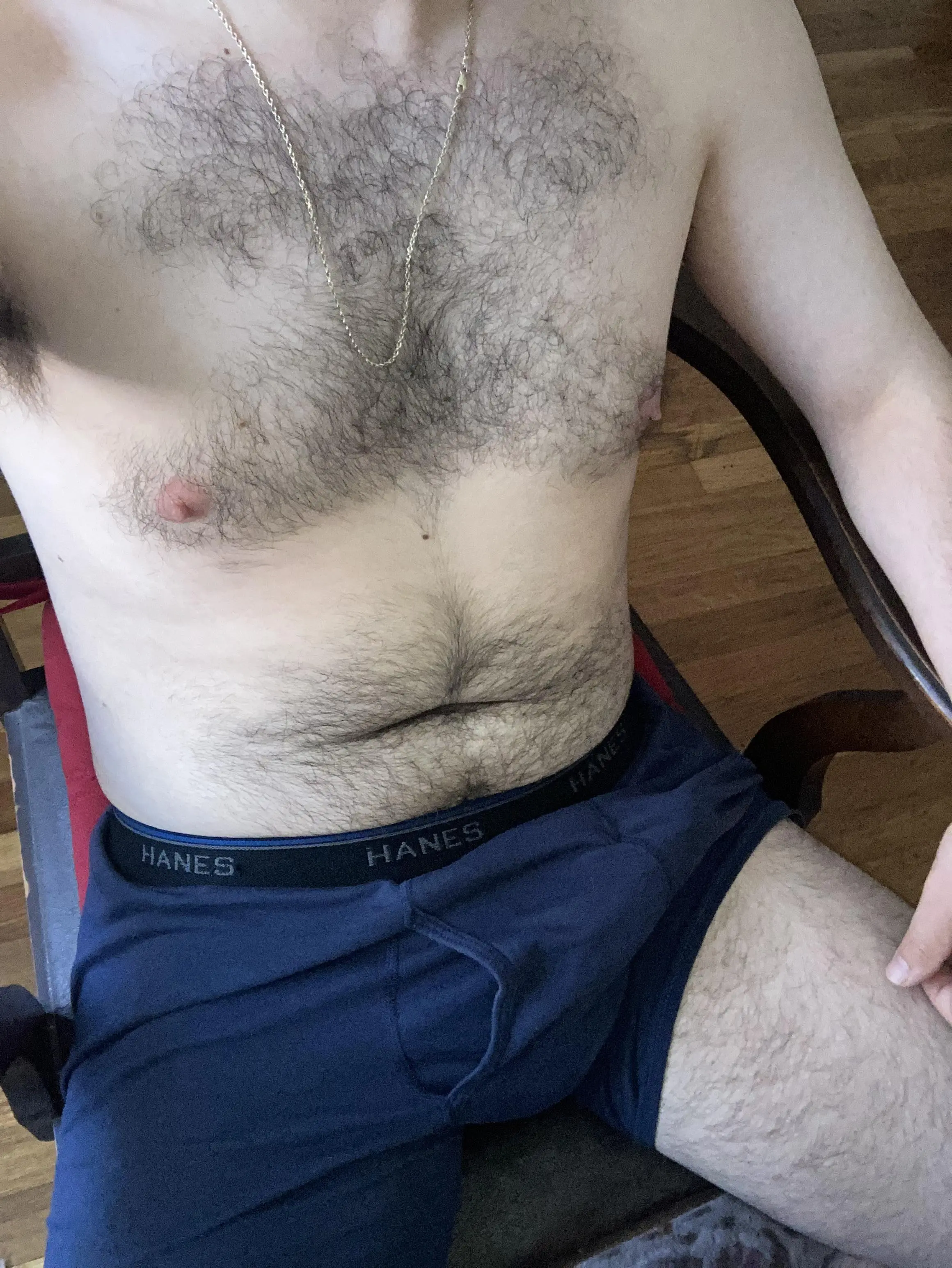 29M in Eastern Massachusetts looking for his personal sissy. Dm me for more!