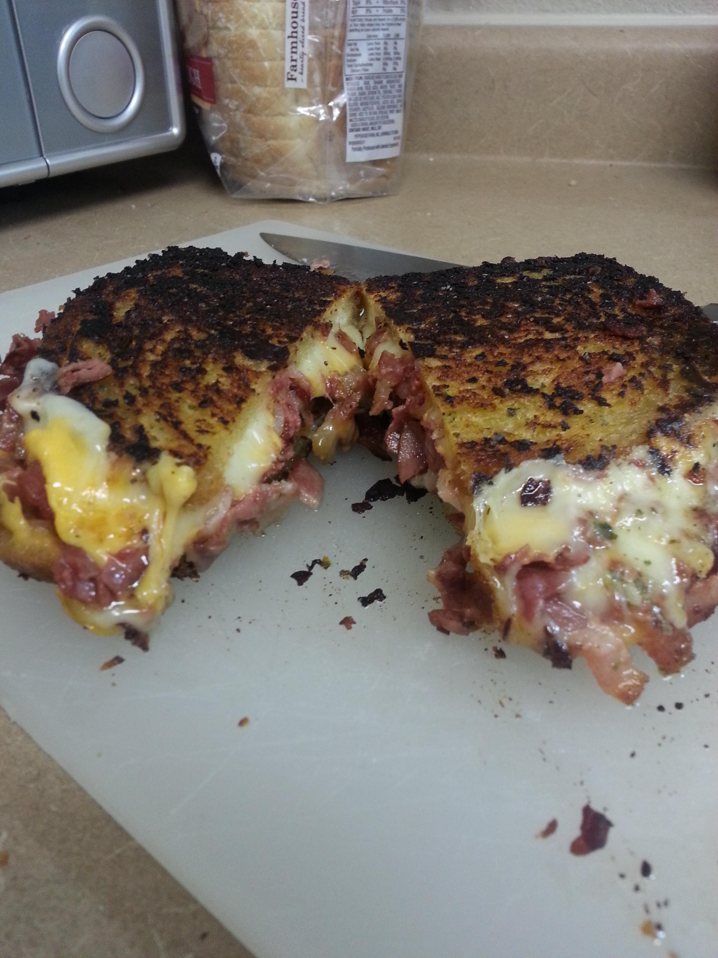 5 cheese (havarti, munster, smoked gouda, Vermont cheddar, sharp