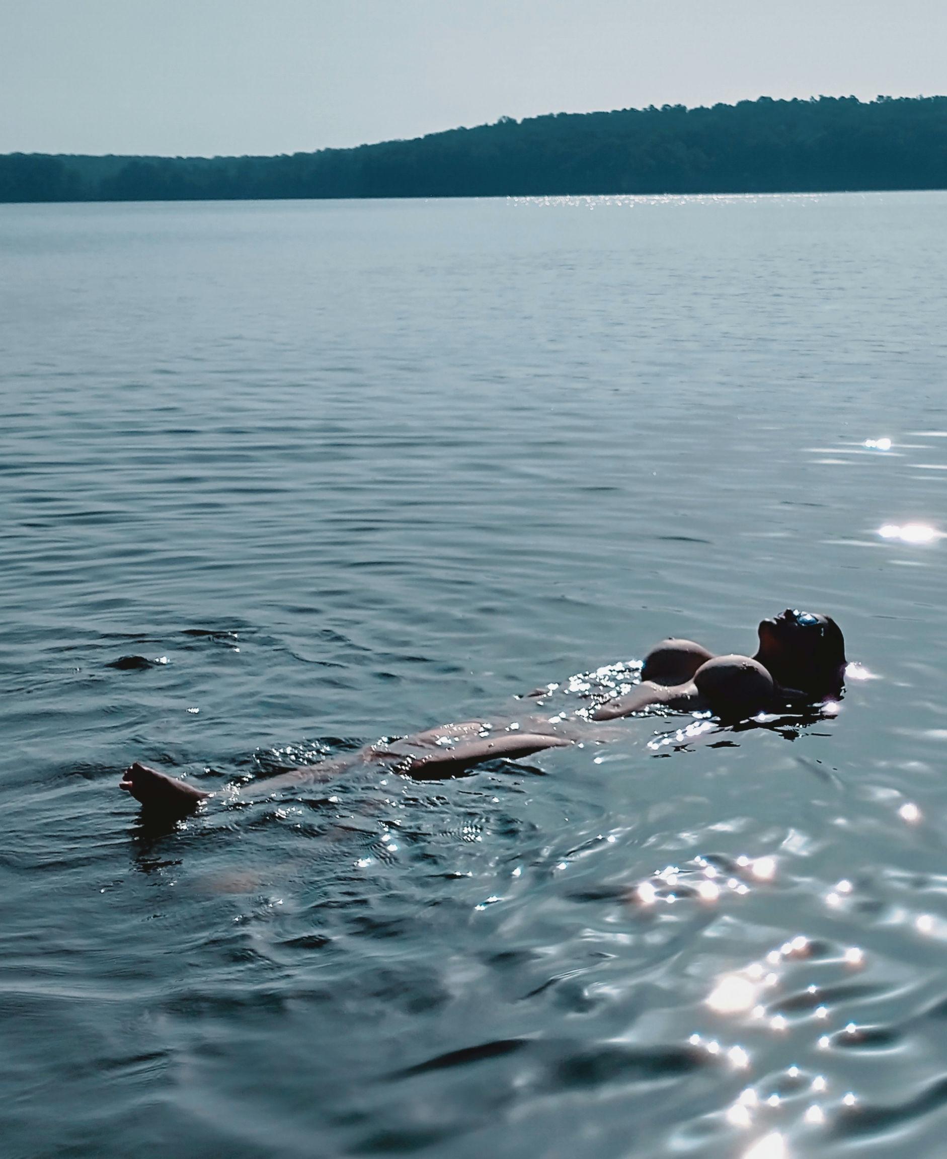 A beautiful morning for skinning dipping! | Scrolller