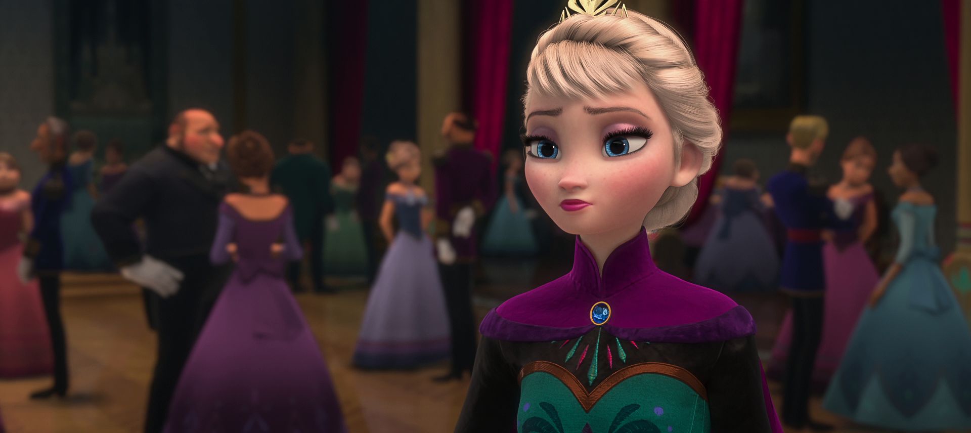 A picture of Elsa at her coronation party (from /r/Frozen) | Scrolller