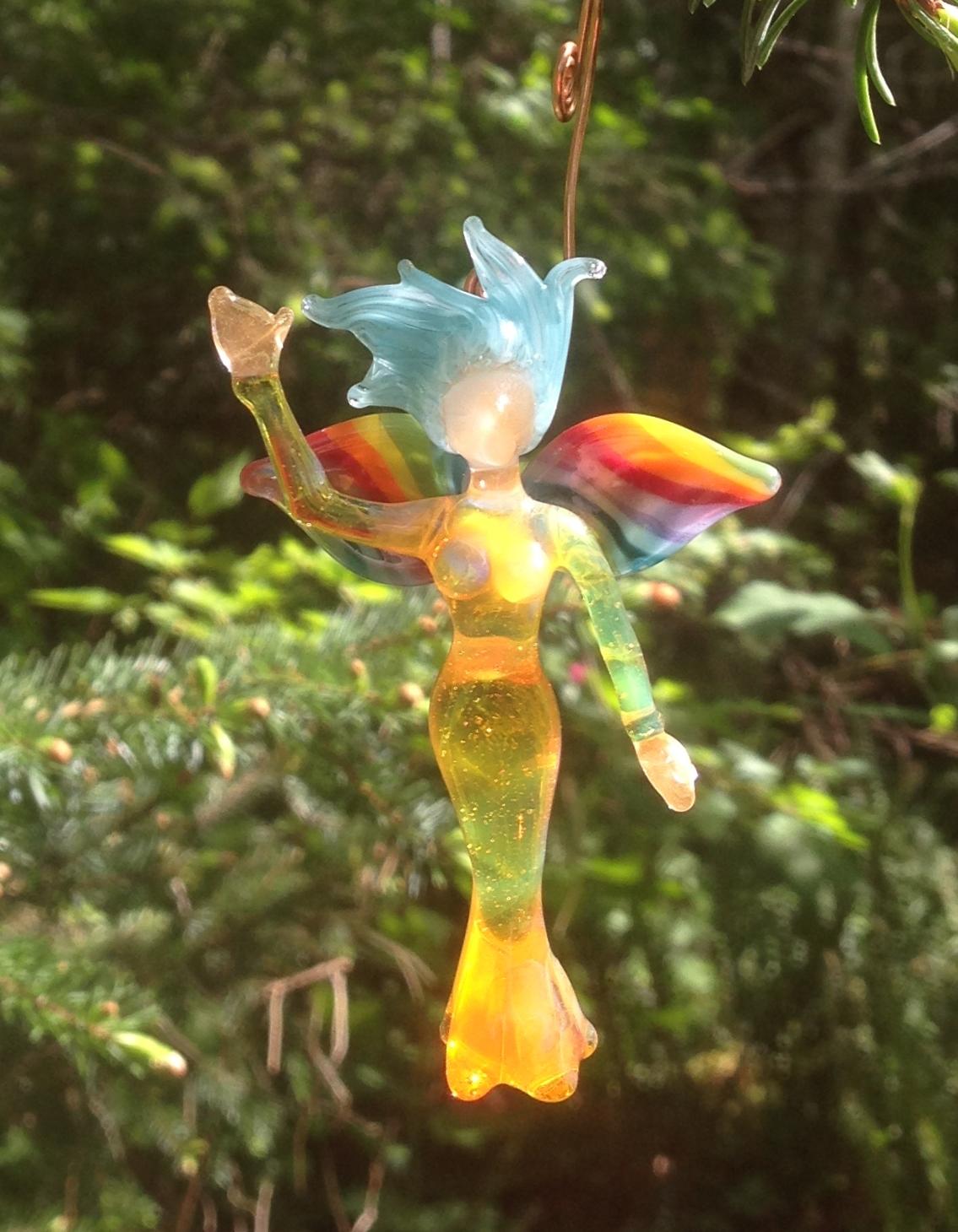 A Sunlight And Sea Spray Fairy In My Garden By Rubius Glass Scrolller