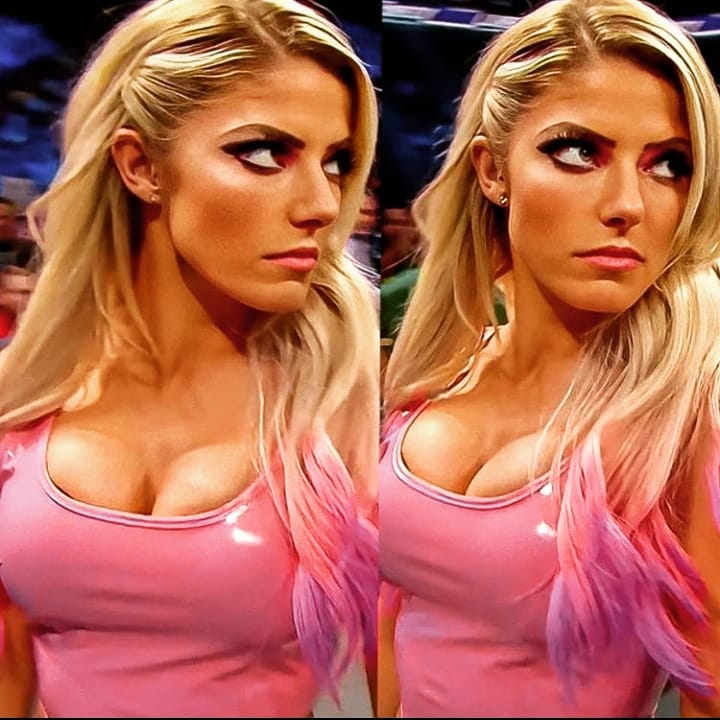 Alexa Bliss Scrolller 0250