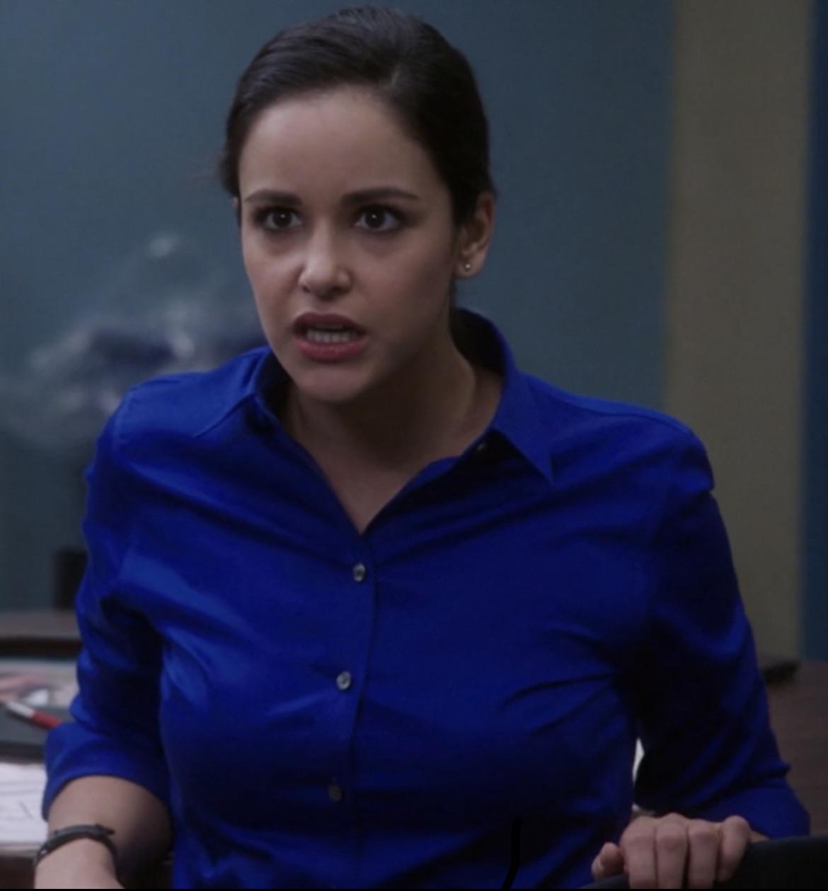 Anyone wanna make up a fantasy about Amy Santiago (Melissa Fumero ) she