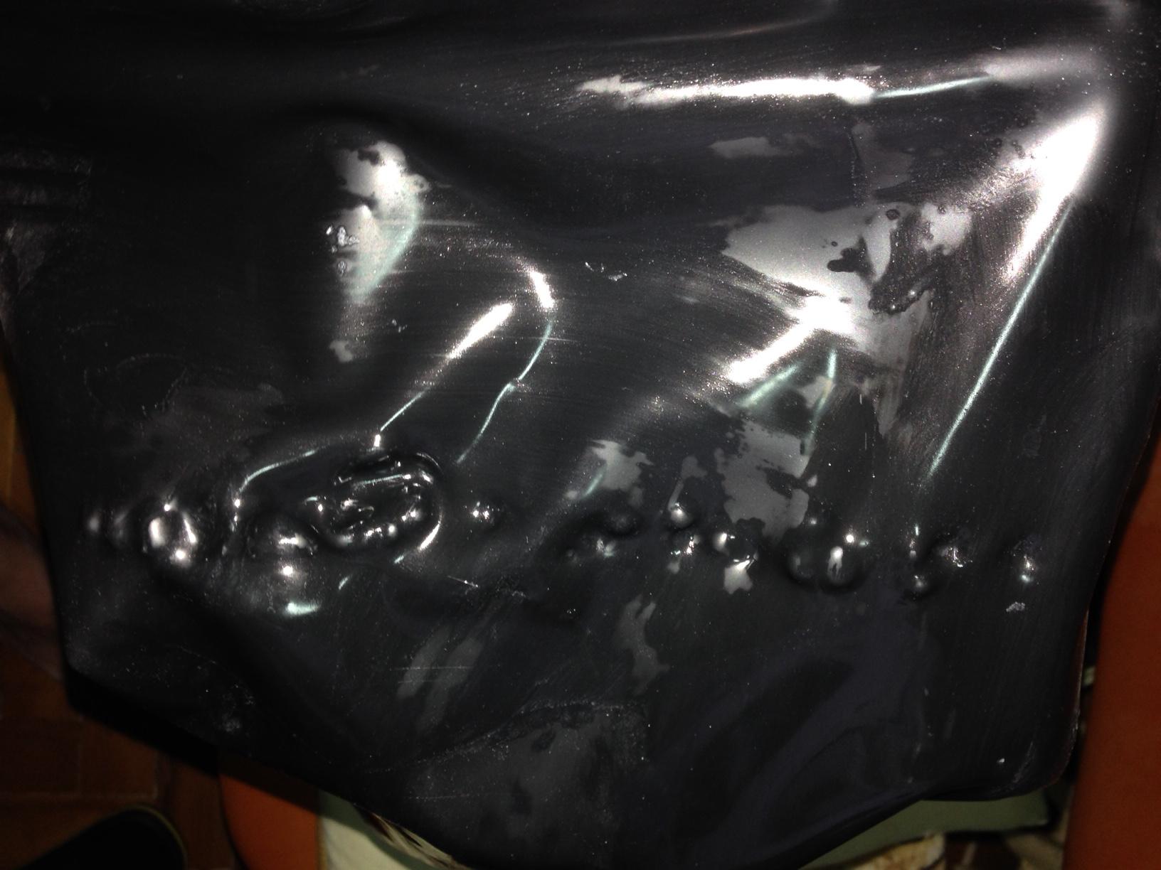 Are these what latex stretch marks look like? Scrolller