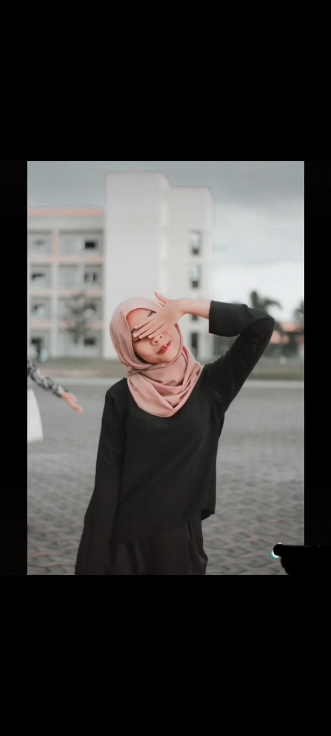 Saya free ini malam. Available to tribute malay/melayu girls. No nudes