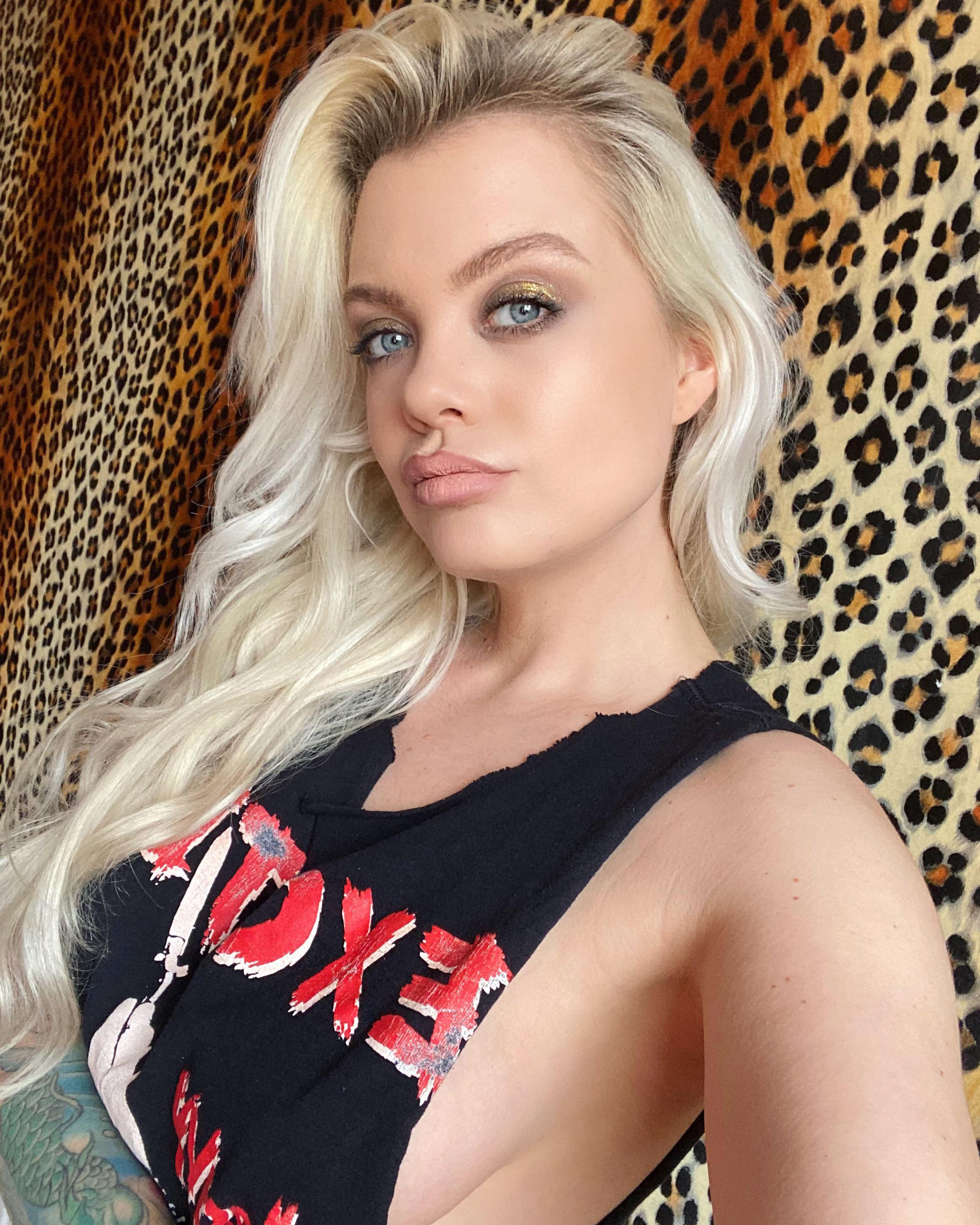 Nude brown high neck sideboob top L