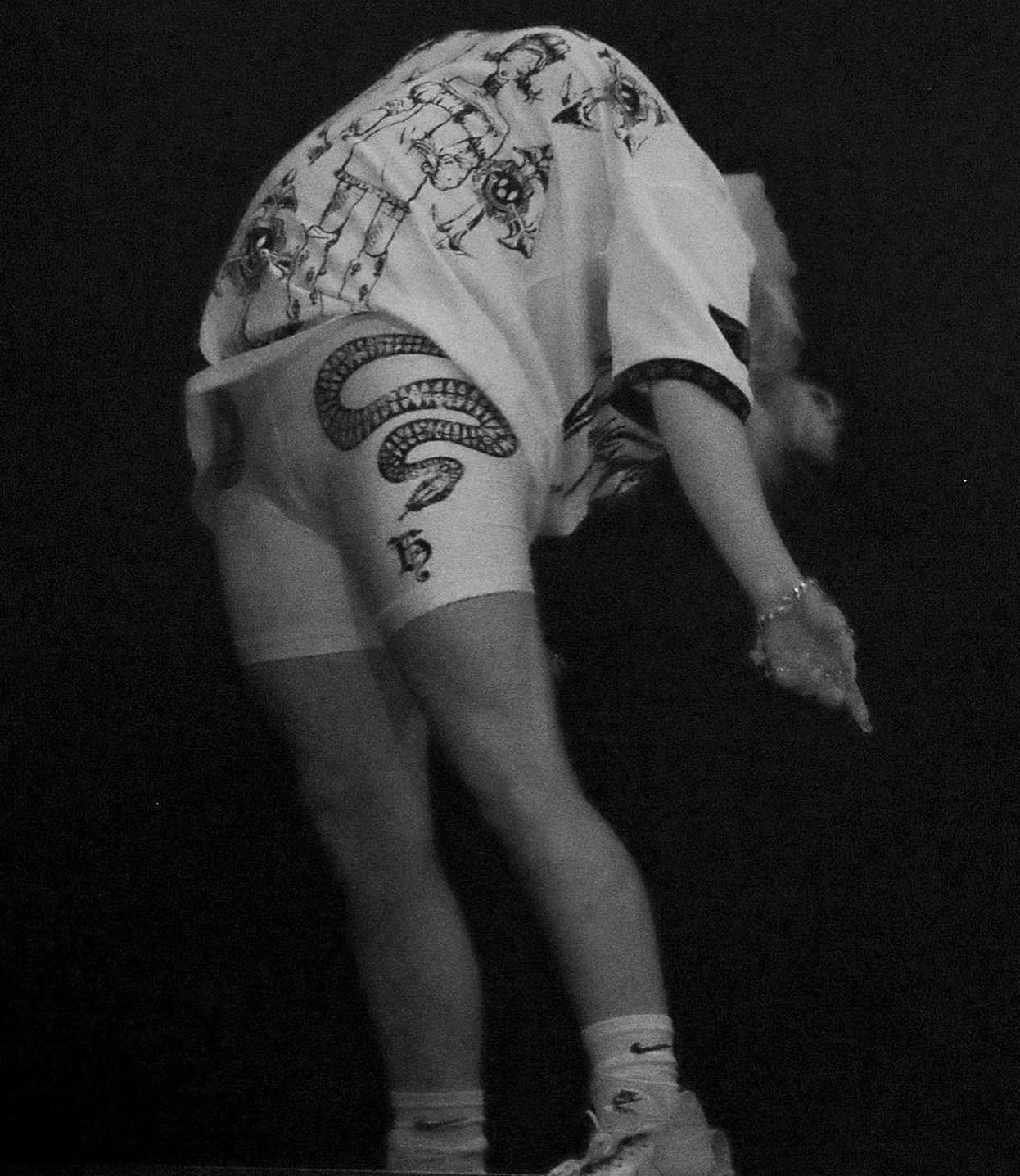 Billie Eilish camel toe. | Scrolller