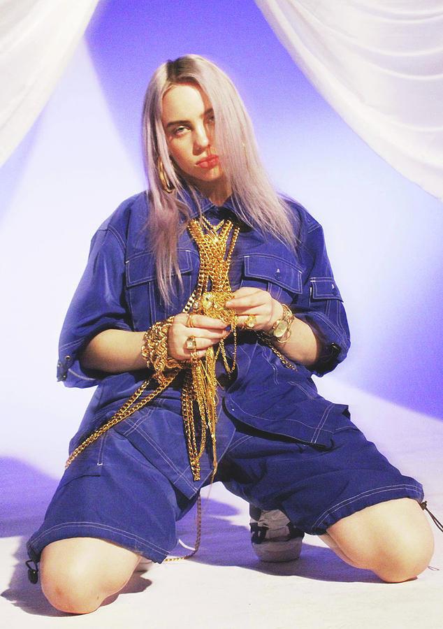 Billie Eilish | Scrolller