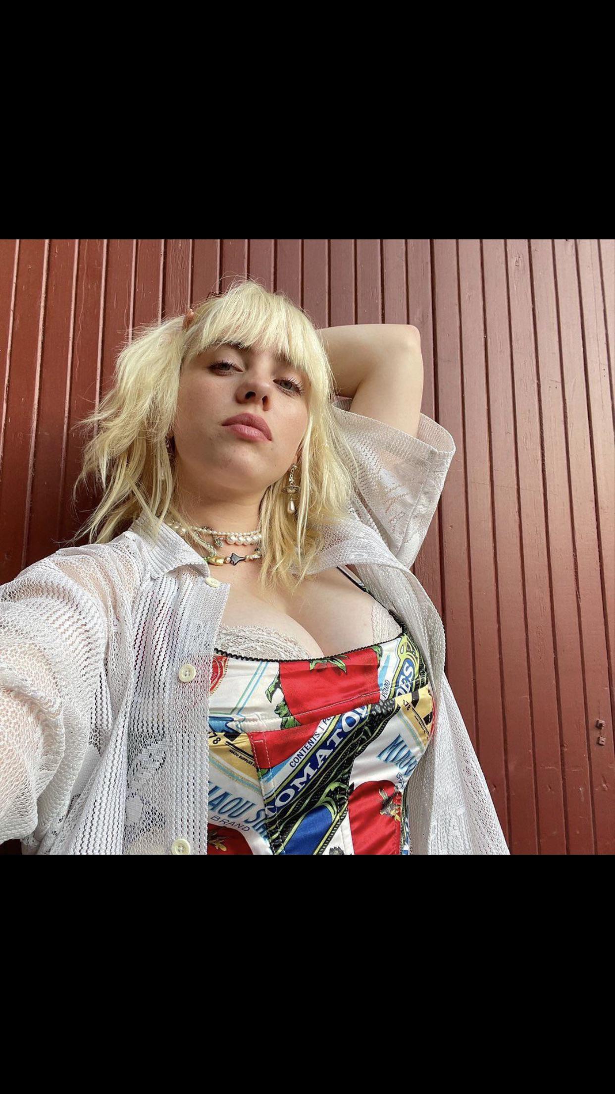 Billie Eilish Makes Me So Horny Scrolller 8328